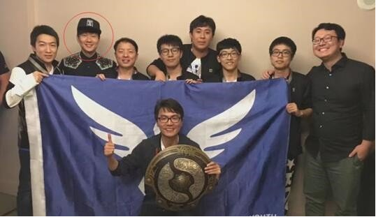 媒体盛赞王楚钦!乒坛现象级超级巨星,上半年国际赛场胜率94%